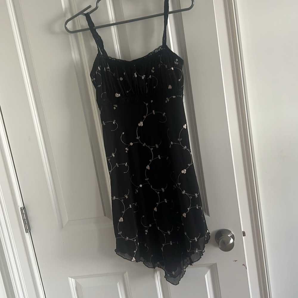 Urban outfitters 
Size M